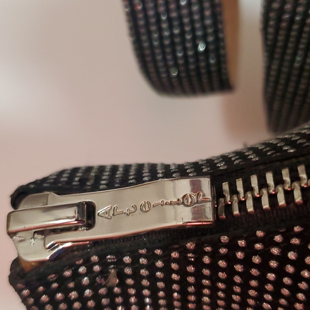 Open toe pumps. - Picture 10 of 10